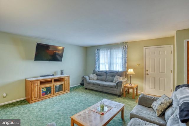 512 11TH, New Castle, DE 19720