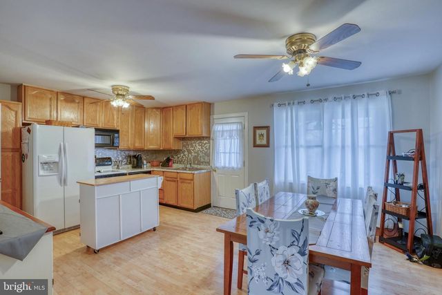 512 11TH, New Castle, DE 19720