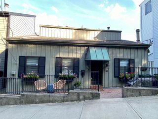 1005 Hill Street, Cincinnati, OH 45202