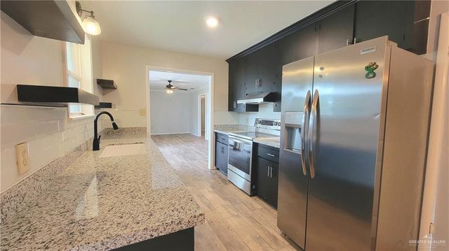 1420 S 15th Avenue, Edinburg, TX 78539