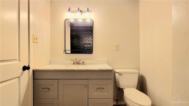 1420 S 15th Avenue, Edinburg, TX 78539