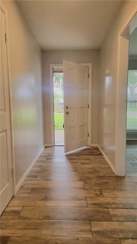 1420 S 15th Avenue, Edinburg, TX 78539