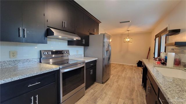 1420 S 15th Avenue, Edinburg, TX 78539