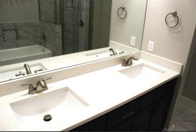 954 E Salty ST, Thorndale, TX 76577