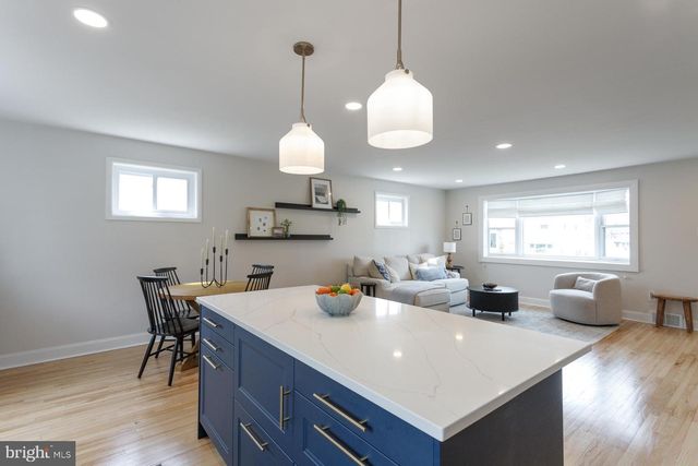 31 W END DR, Lansdale, PA 19446