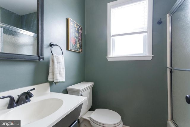 31 W END DR, Lansdale, PA 19446