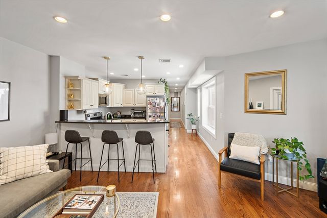 127 Cottage St 2, Boston, MA 02128