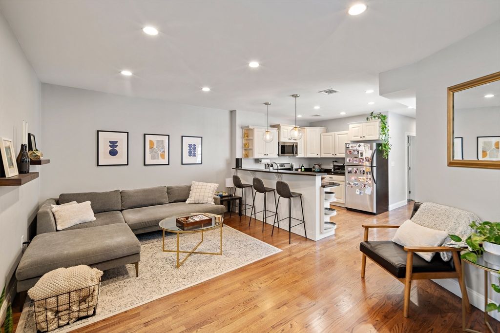 127 Cottage St 2, Boston, MA 02128