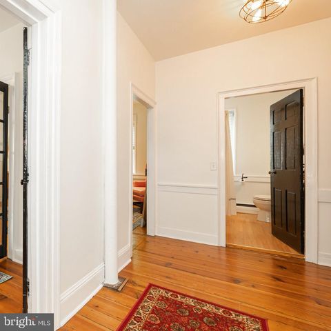 301 E GERMAN ST, Shepherdstown, WV 25443