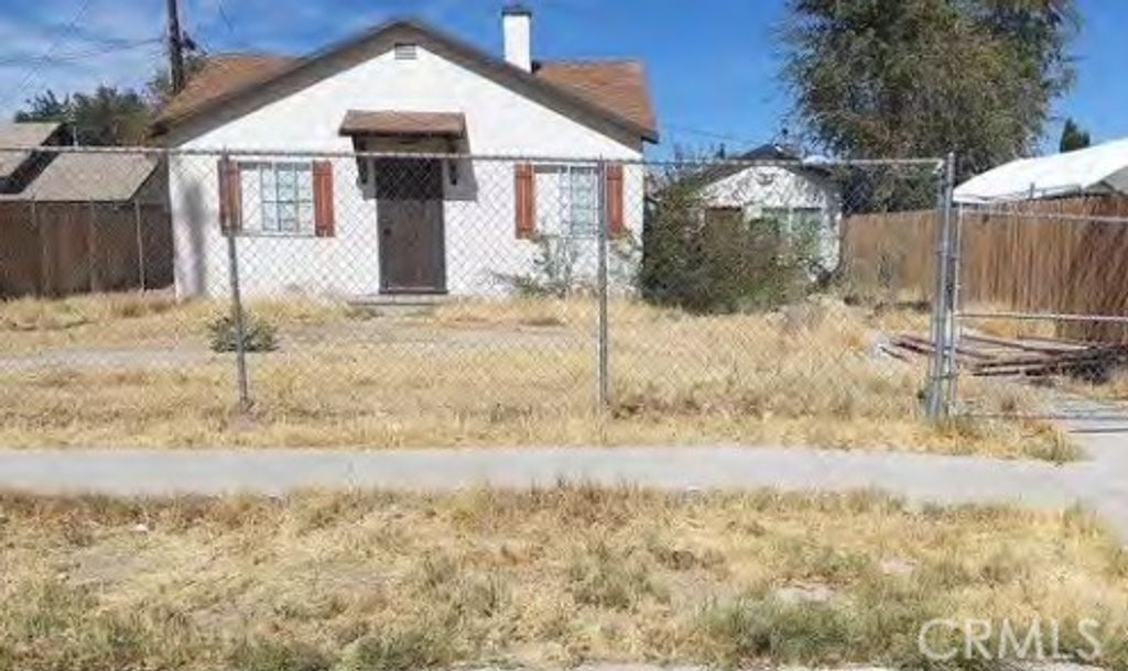 44913 Redwood, Lancaster, CA 93534