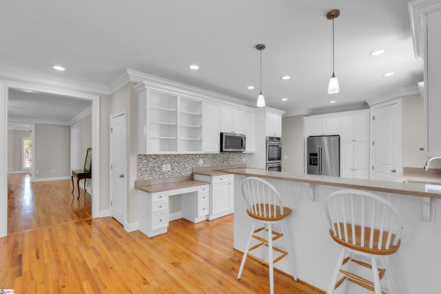 11 Caliston Court, Greenville, SC 29615