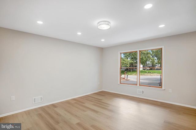 615 BEACH BLVD, Forked River, NJ 08731