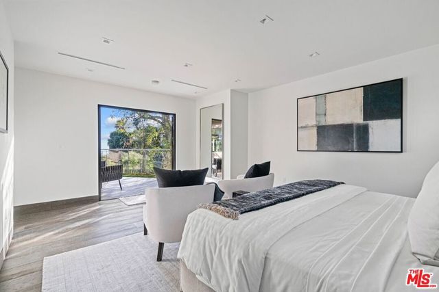 2301 Donella Circle, Los Angeles, CA 90077