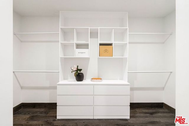 2301 Donella Circle, Los Angeles, CA 90077