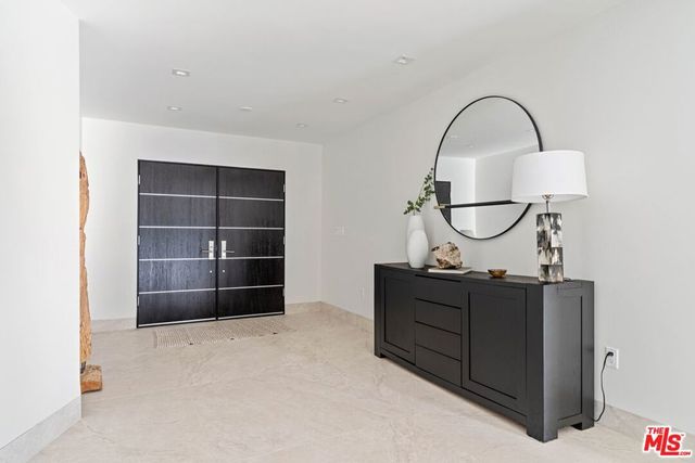 2301 Donella Circle, Los Angeles, CA 90077