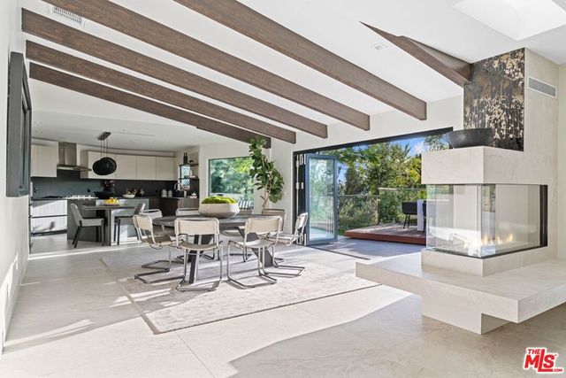 2301 Donella Circle, Los Angeles, CA 90077