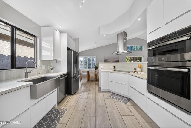 15831 N 50TH Street, Scottsdale, AZ 85254