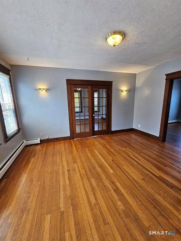75 Vernon Street, Waterbury, CT 06708