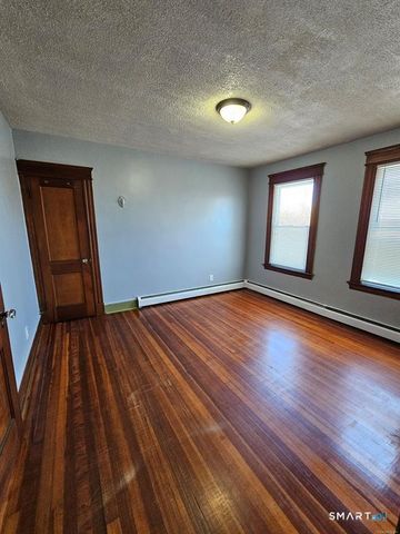 75 Vernon Street, Waterbury, CT 06708