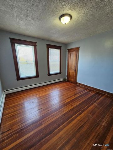 75 Vernon Street, Waterbury, CT 06708