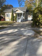 419 LINDEN Avenue, Royal Oak, MI 48073
