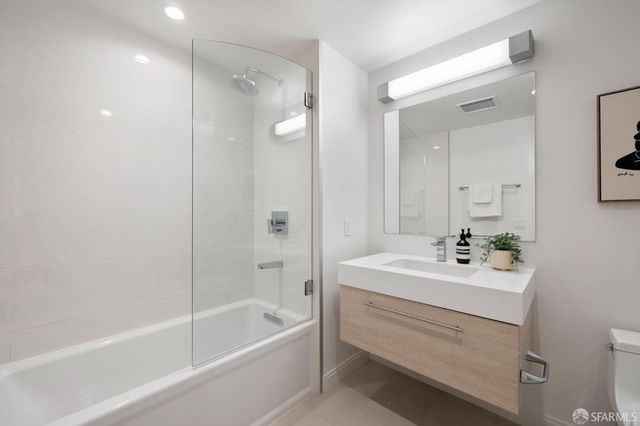 555 Fulton Street 301, San Francisco, CA 94102