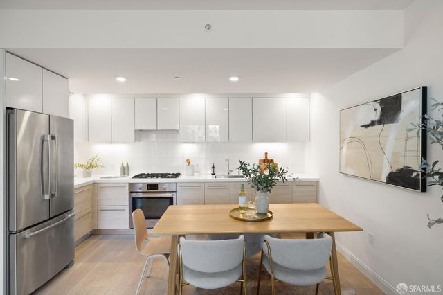 555 Fulton Street 301, San Francisco, CA 94102