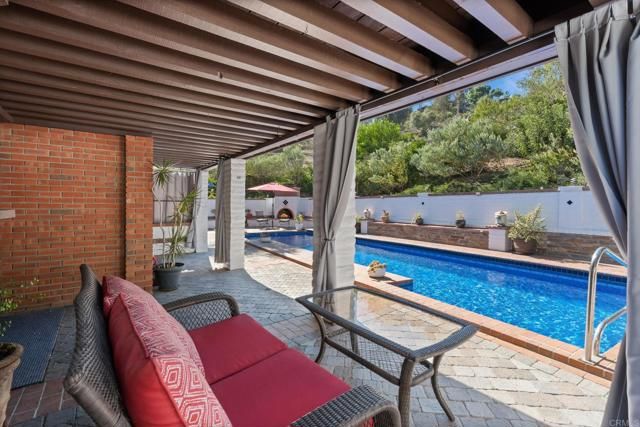 1144 Bellvine Trail, El Cajon, CA 92019