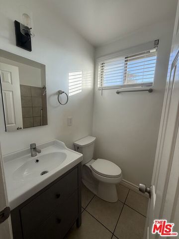 6544 S Victoria Avenue, Los Angeles, CA 90043