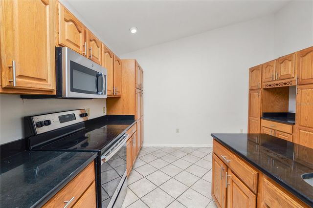 3261 STONEWATER DRIVE 37, Lakeland, FL 33803