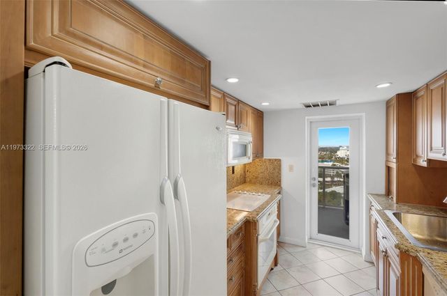 2701 N Ocean Boulevard 14B, Fort Lauderdale, FL 33308