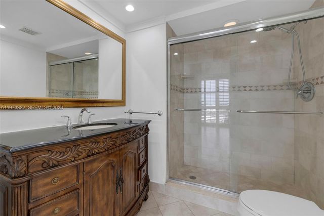 2701 N Ocean Boulevard 14B, Fort Lauderdale, FL 33308