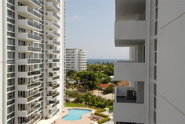 2701 N Ocean Boulevard 14B, Fort Lauderdale, FL 33308
