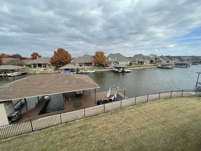 2519 Pebble Drive, Granbury, TX 76048