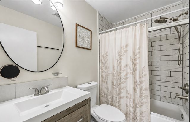8042 Westfield Dr, Murfreesboro, TN 37129