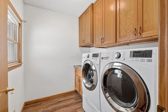 3756 S 124th STREET, Greenfield, WI 53228