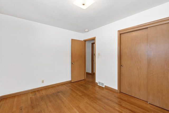 3756 S 124th STREET, Greenfield, WI 53228