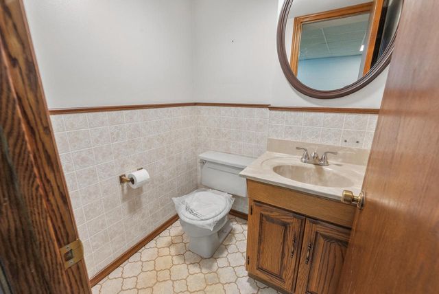 3756 S 124th STREET, Greenfield, WI 53228