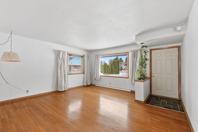 3756 S 124th STREET, Greenfield, WI 53228