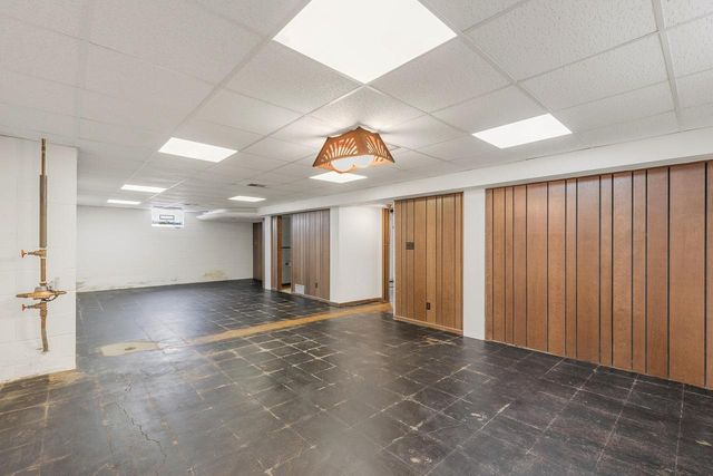 3756 S 124th STREET, Greenfield, WI 53228