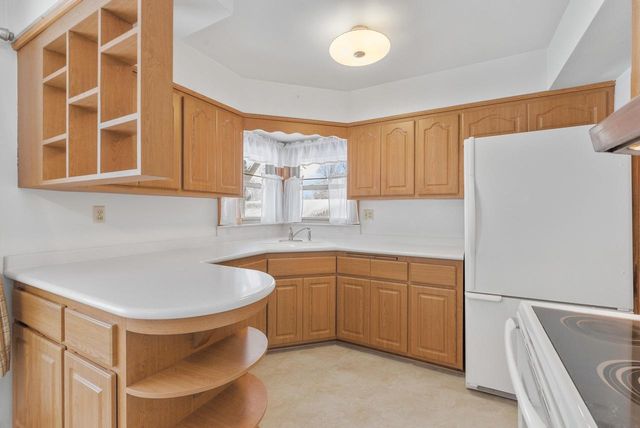 3756 S 124th STREET, Greenfield, WI 53228