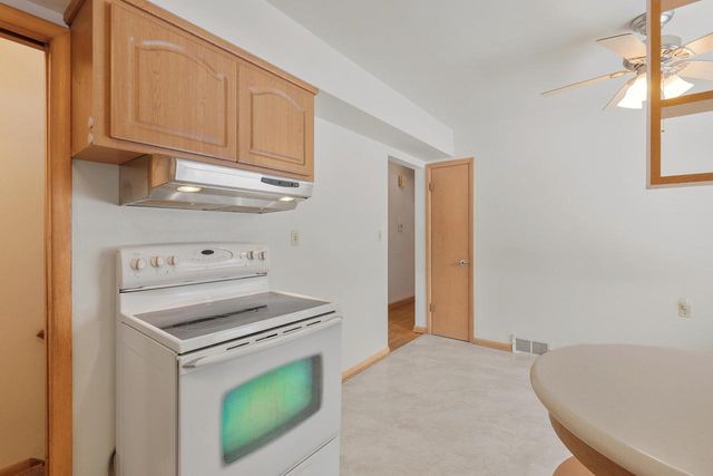 3756 S 124th STREET, Greenfield, WI 53228