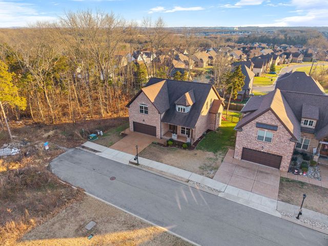 512 Hollow Tree Trl, Mount Juliet, TN 37122