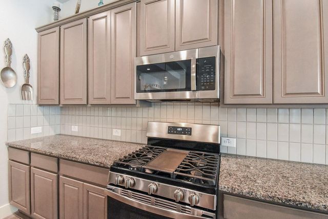 311 Beaumont Drive, Magnolia, TX 77354