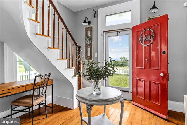 2239 SIXTH ST, Middletown, VA 22645