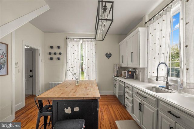2239 SIXTH ST, Middletown, VA 22645