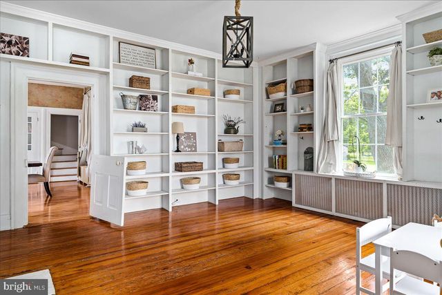 2239 SIXTH ST, Middletown, VA 22645