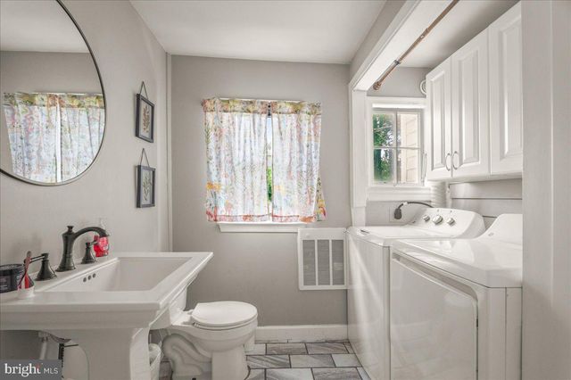 2239 SIXTH ST, Middletown, VA 22645