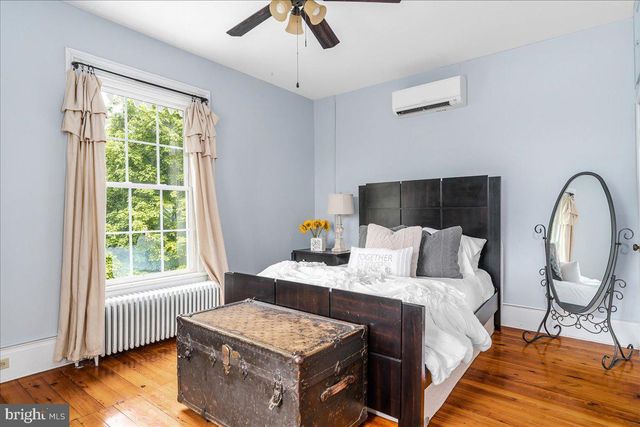 2239 SIXTH ST, Middletown, VA 22645