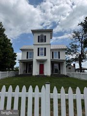 2239 SIXTH ST, Middletown, VA 22645